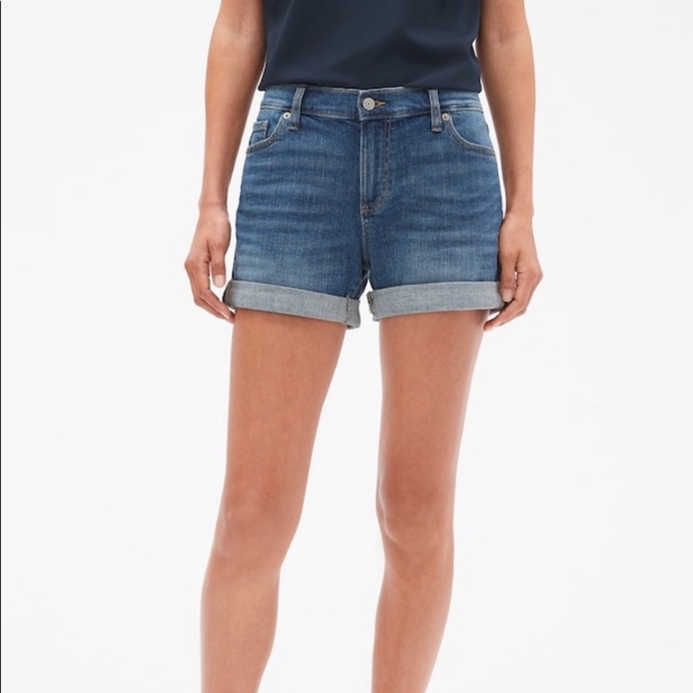 Banana Republic Roll Up Short